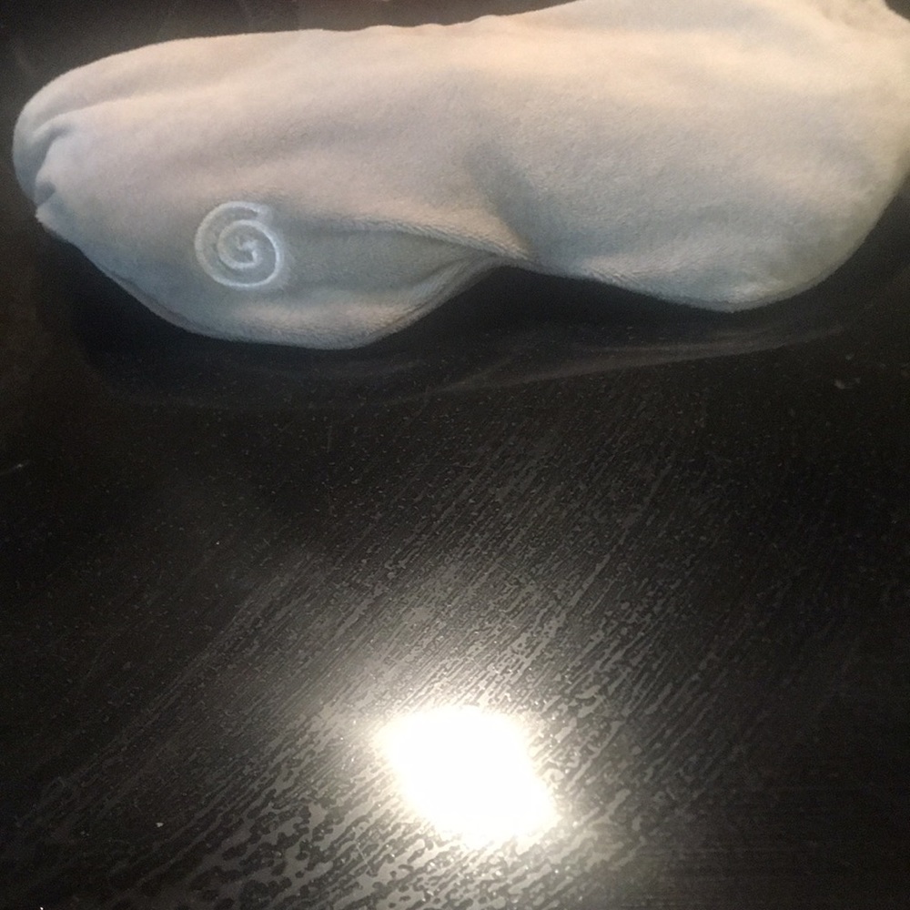 Gravity sleep mask